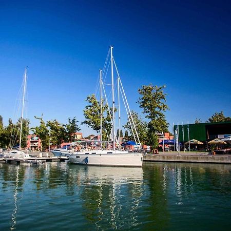 Apartments In Balatonlelle 43115 المظهر الخارجي الصورة