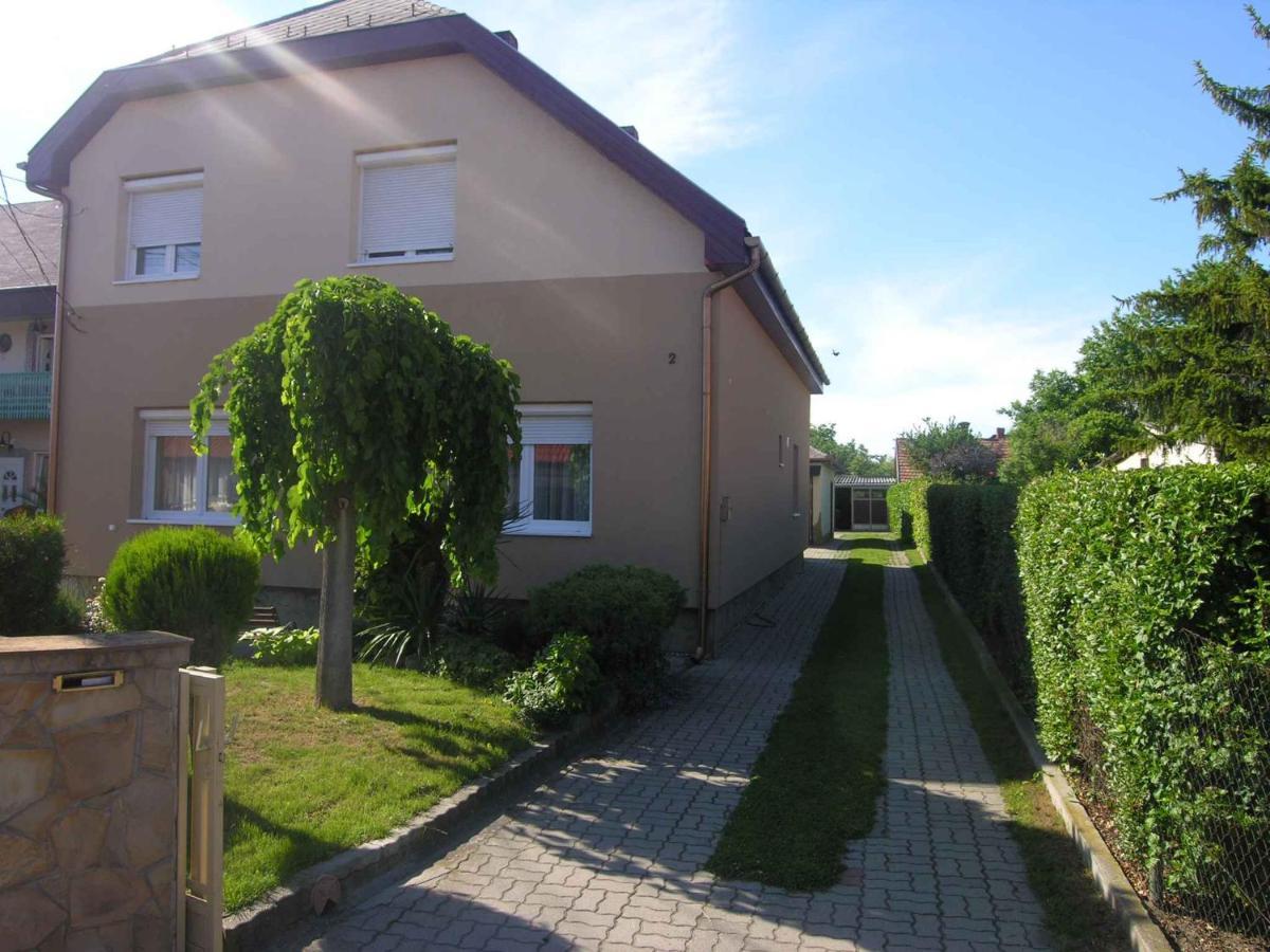 Apartments In Balatonlelle 43115 المظهر الخارجي الصورة
