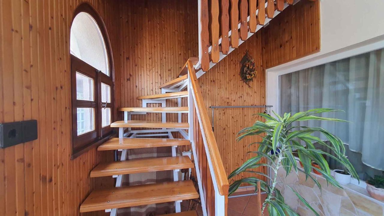 Apartments In Balatonlelle 43115 المظهر الخارجي الصورة