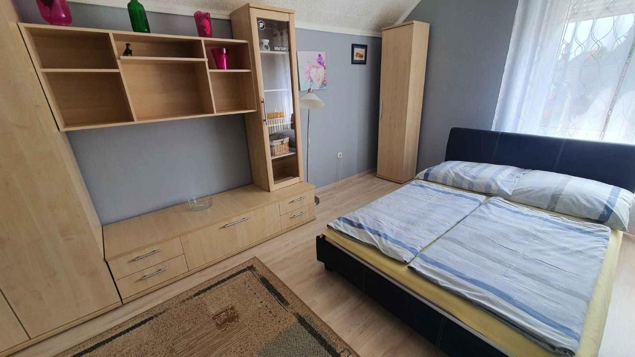 Apartments In Balatonlelle 43115 المظهر الخارجي الصورة